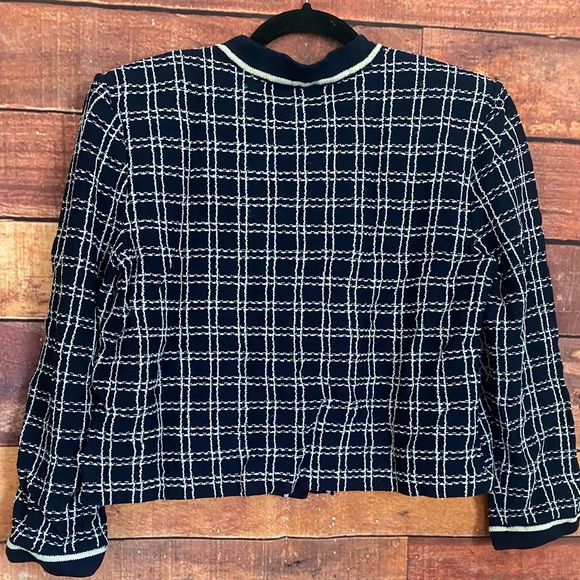 St John Collection Vintage Blue/ White Windowpane Plaid Knit Button Sweater 10 - Picture 2 of 6